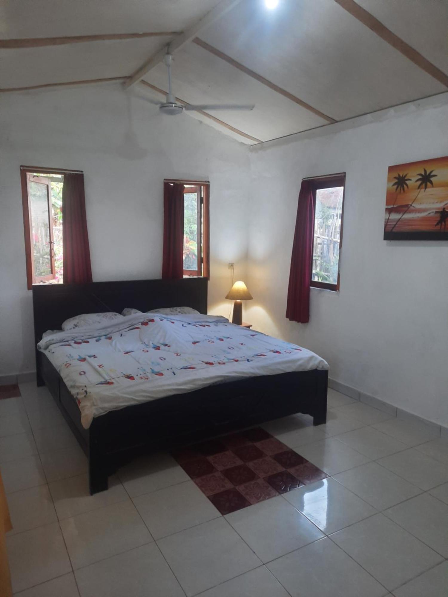 Red Beach Homestay Pasanggaran Rom bilde